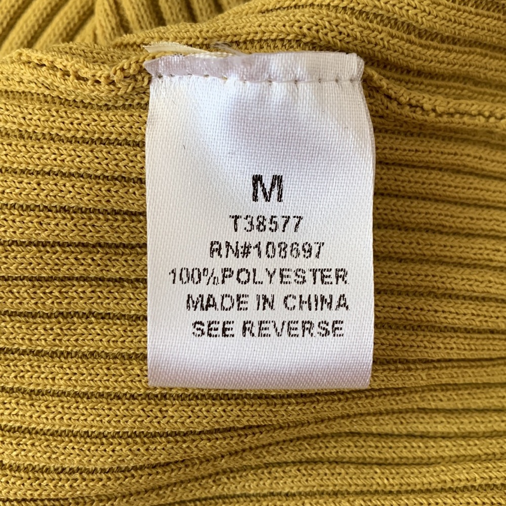 Woman’s Ribbed Tank Top - Picture 5 of 5